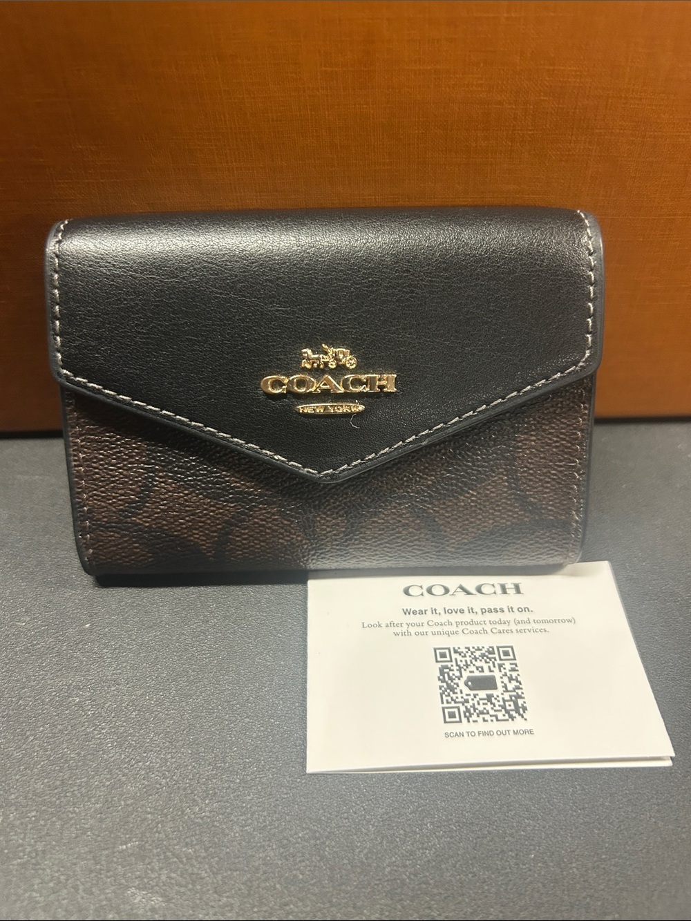 COACH Black Top Brown Signature Compact Wallet with Gold Logo